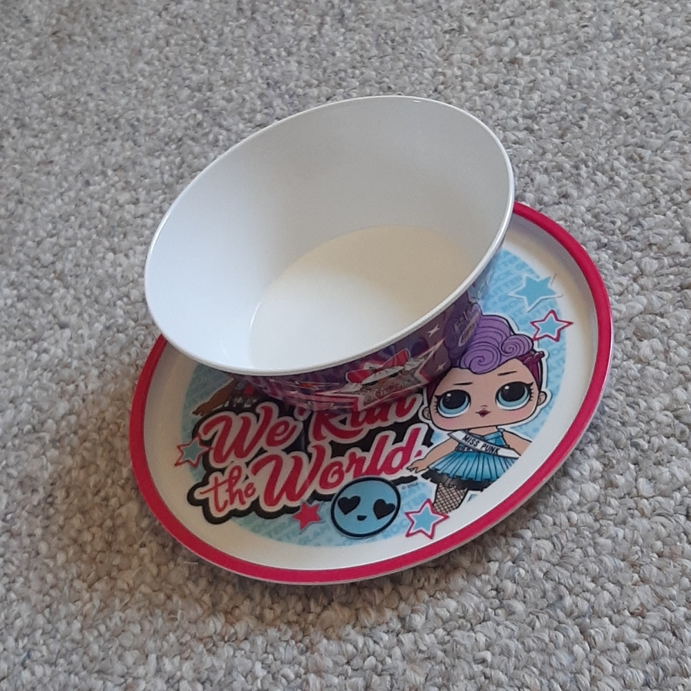 Zak Designs Kids Dinnerware Set.